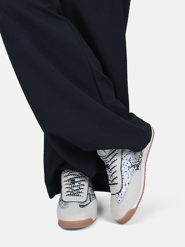 Crickit Sneakers laag ' TARA ' in Zwart