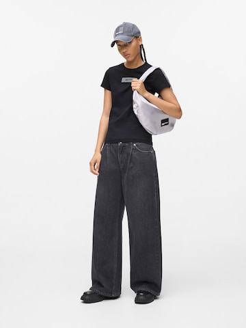 KARL LAGERFELD JEANS Тениска в черно