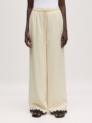 regular Pantaloni 'Meena' di EDITED in beige: frontale