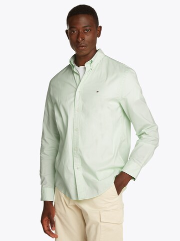 TOMMY HILFIGER - Ajuste regular Camisa 'Flex' en verde: frente