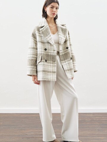 MANUKA Winter Jacket in Beige