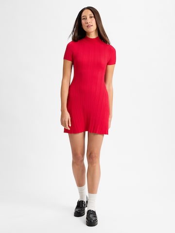Robe HUGO en rouge : devant