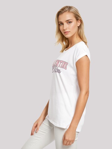 T-shirt 'Valentinstag Valentine Vibes' F4NT4STIC en blanc