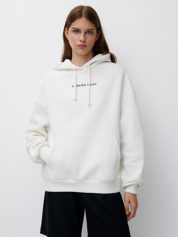 Sweat-shirt Pull&Bear en blanc : devant