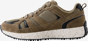 NextNiske tenisice - smeđa boja: prednji dio