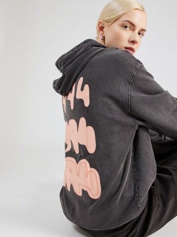 QS Sweatshirt in Zwart