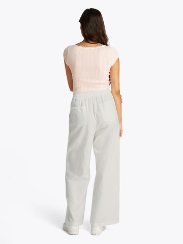 Tommy Jeans Wide leg Byxa i vit