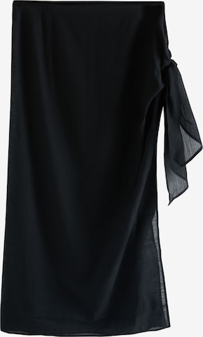 Next Пола в черно: отпред