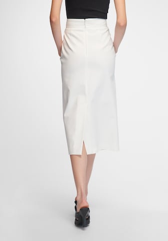 Fadenmeister Berlin Skirt in White