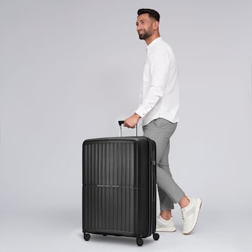 Trolley 'Collection 01' di Pactastic in nero: frontale