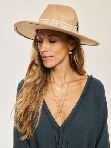 Kamila Šikl Hat 'Ruby' in Beige: front