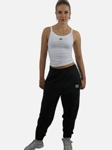 HEFTYKA Regular Sporthose‌ in Schwarz