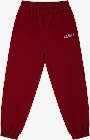 AND1 Tapered Housut värissä punainen: etupuoli