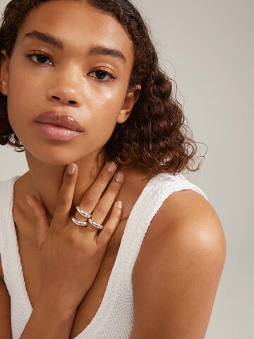 Pilgrim Ring 'BE' i silver: framsida