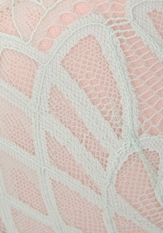 T-shirt Reggiseno di LASCANA in rosa