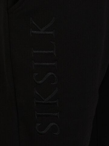 SikSilk Regular Shorts in Schwarz