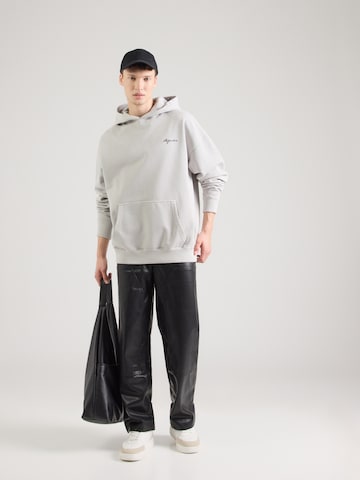 Sweat-shirt 'Paredes' Pegador en gris