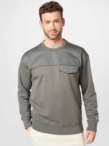 Sweat-shirt Champion Authentic Athletic Apparel en gris : devant