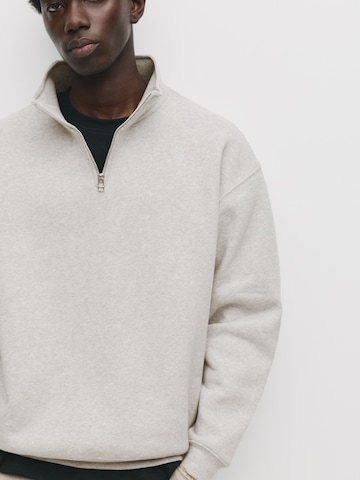 Pull&Bear Sweatshirt in Grey