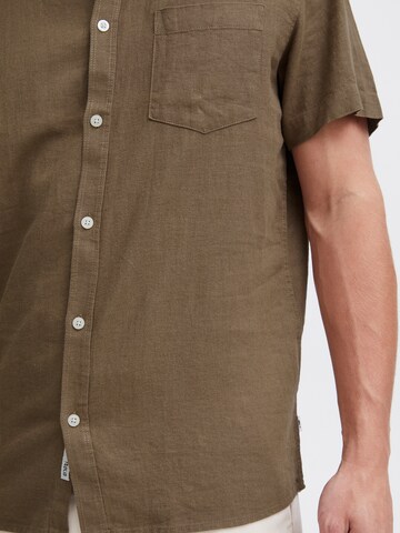 !Solid - Ajuste estrecho Camisa 'Allan' en marrón