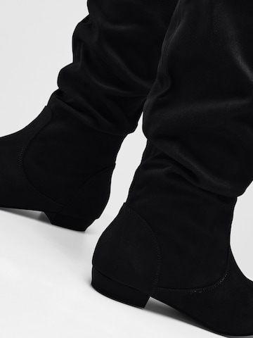 bonprix Stiefel in Schwarz