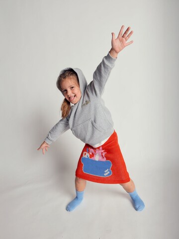 Maru + Bo Sweatshirt 'MELANGE HOODIE WITH FRONT POCKET' i grå
