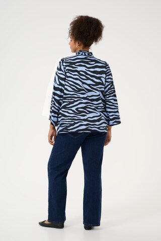 KAFFE CURVE Blouse 'Olena' in Blauw