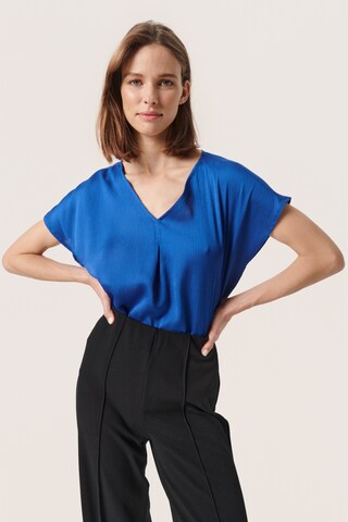 SOAKED IN LUXURY Blouse 'Loana' in Blue: front