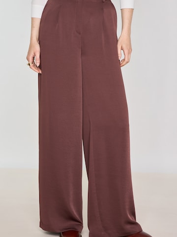 Maison 123 Wide leg Pleat-Front Pants 'Flaubert' in Brown