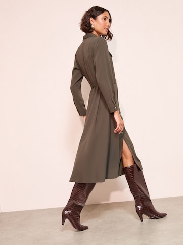 Friends Like These Kleid in Grün