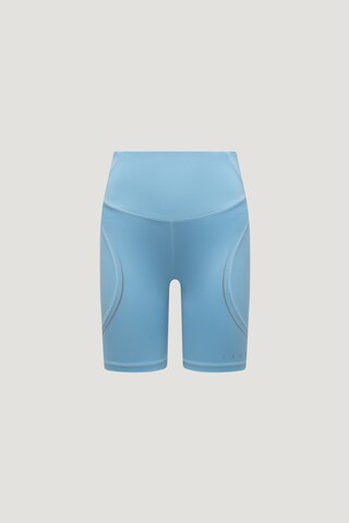 Born Living Yoga Skinny Sportshorts 'Becky' in Blau