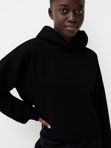 Bershka Sweatshirt in Schwarz