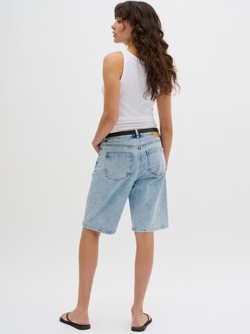 My Essential Wardrobe Top 'KateMW' in White