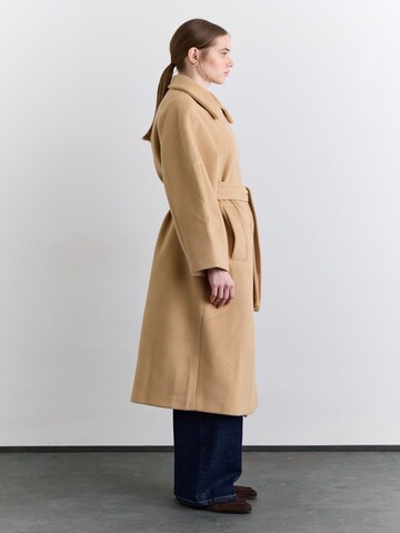 MANUKA Winter jacket in Beige