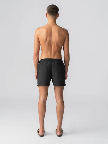 Shorts de bain ' Swimshorts ' TEESHOPPEN en noir