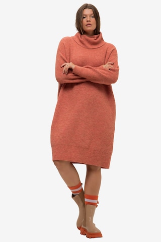 Studio Untold Knitted dress in Orange: front