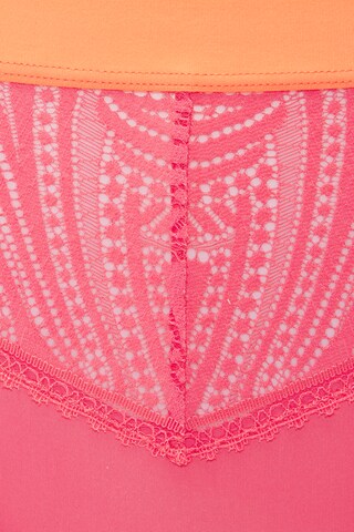 String s.Oliver en rose