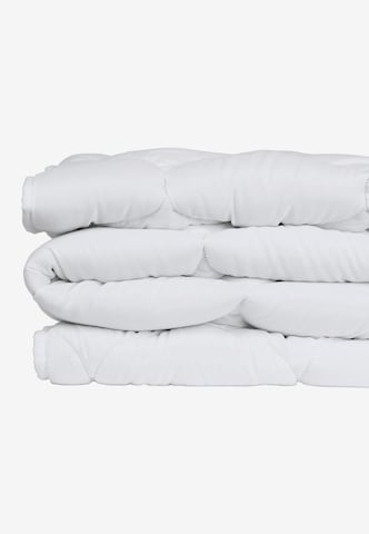 uncover by SCHIESSER Blankets 'Chelsea' in White