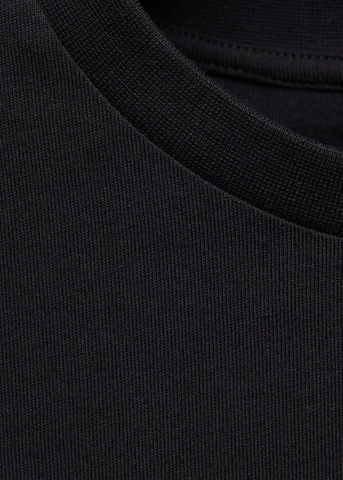Tricou 'REBE' de la MANGO pe negru