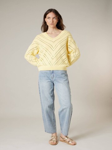 Pull-over 'Simako' Deeluxe en jaune