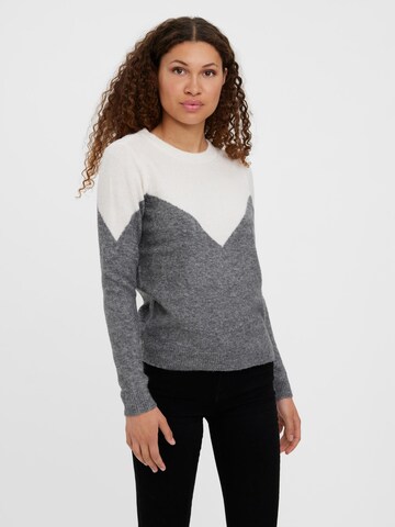 VERO MODA Sweater 'Plaza' in Grey: front