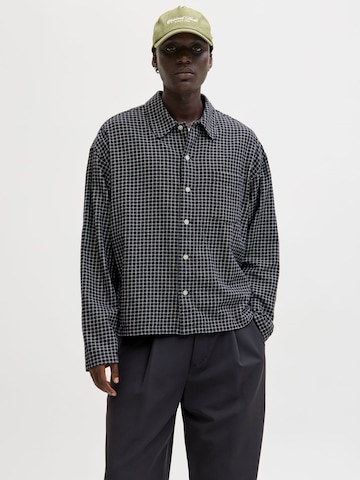 JACK & JONES Regular fit Button Up Shirt in Black: front