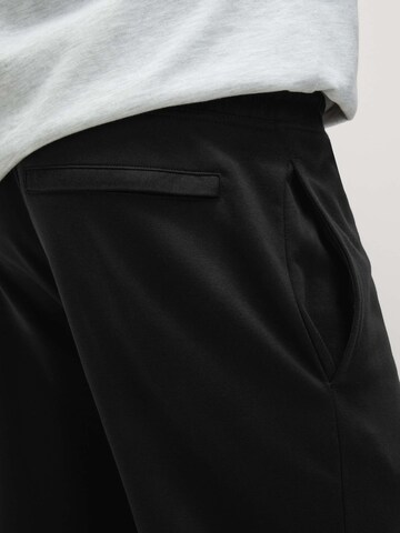 Regular Pantalon Marks & Spencer en noir : devant