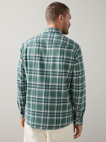 Next Средняя посадка Рубашка 'Signature' в Зеленый