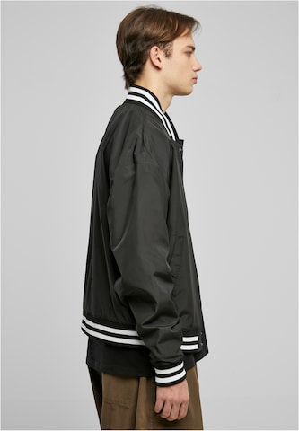 Urban Classics Between-season jacket in Black