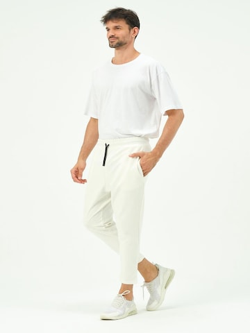Effilé Pantalon C&City en blanc