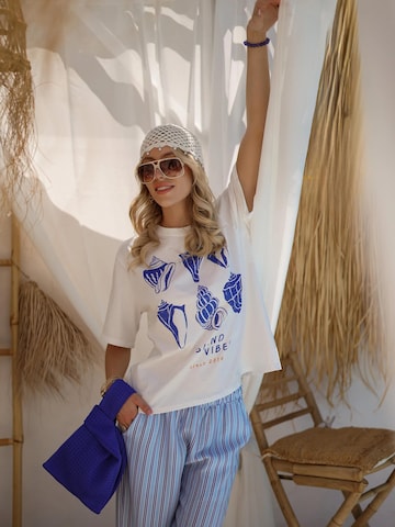 SASSYCLASSY T-shirt i vit