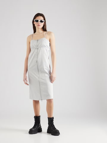 Calvin Klein Jeans - Vestido en gris: frente