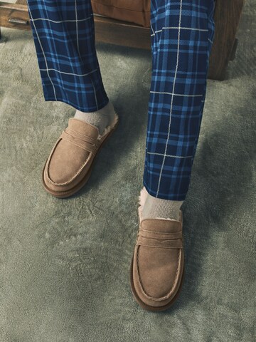 Next Пантолеты в Серый: спереди