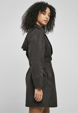 Urban Classics Mantel in Schwarz